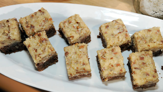 PHOTO: Trisha Yearwood's coconut frosted brownies are shown here.