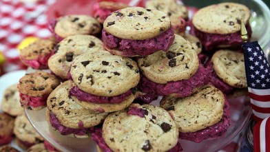 Fabio Viviani's ice cream sandwiches are shown here.