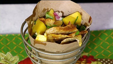 PHOTO: Daphne Oz St. Louis nachos