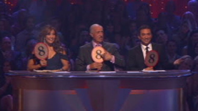 VIDEO: Sarah Palin Not Booed on DWTS