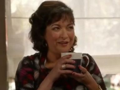 Stars React to the Death of 'Modern Family's' Elizabeth Pena