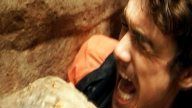 Video: Reviewers faint after watching 127 Hours.