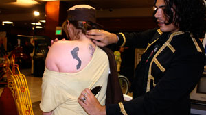 Michael Jackson Auction Halted