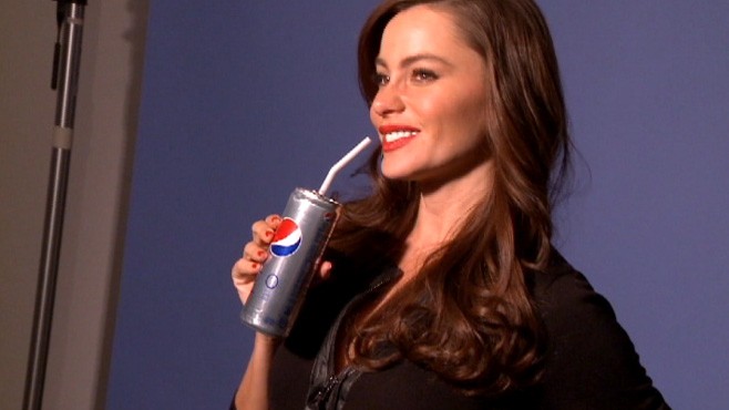 VIDEO: Behind the scenes of Sofia Vergaras diet Pepsi photo shoot.