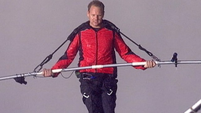 Niagara Falls High-Wire Walk: Nik Wallenda Crosses Falls, Fulfills ...