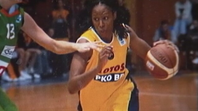 VIDEO: Chamique Holdsclaw allegedly pulled out a gun before attacking her girlfriend.