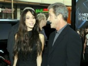 Mel Gibson Becomes an 'Octo'-Dad
