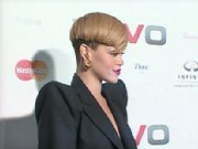 Rihanna Has a Girl Crush