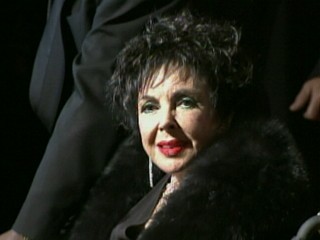 Elizabeth Taylor Tweets About Surgery