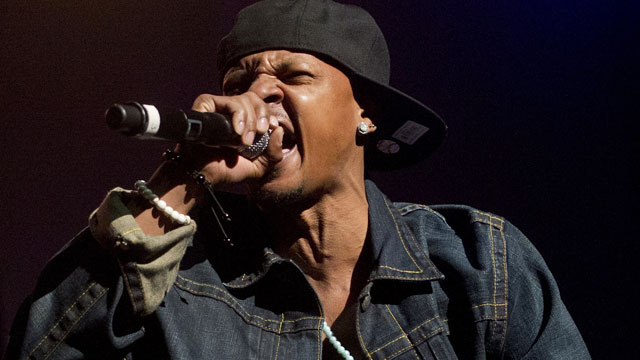 PHOTO: In this Feb. 23, 2013 photo, Chris Kelly of Kris Kross performs on stage at the Fox Theatre in Atlanta during the So So Def 20th Anniversary Concert. Kelly died Wednesday, May 1, 2013, according to authorities. He was 34.