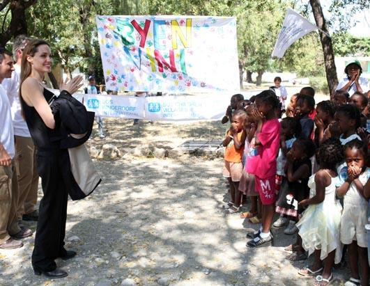 Olivia Wilde Joins Haiti Relief Efforts