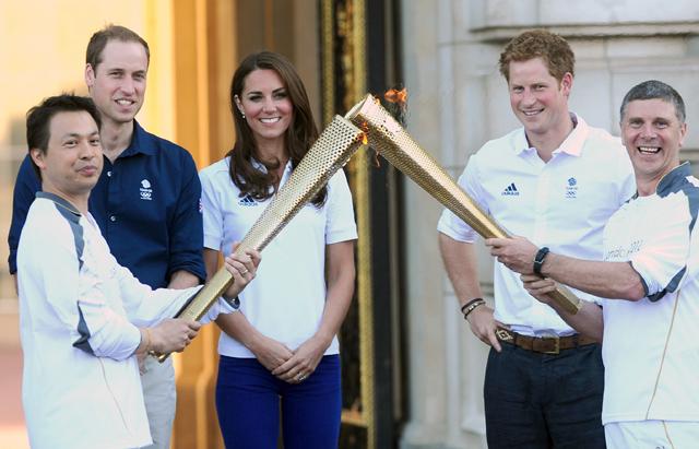 Kate Middleton Greets Olympic Torch