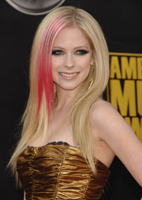 avril lavigne blender. Pop rocker Avril Lavigne