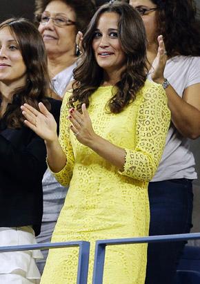 Longoria Turns Heads at Open 