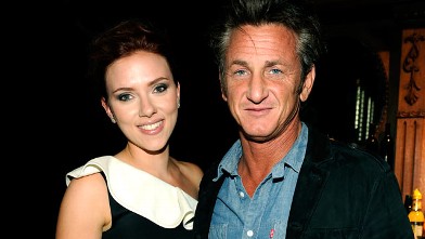 PHOTO: Scarlett Johansson and Sean Penn are seen backstage at Spike TV's Guys Choice Awards 2011 at Sony Pictures Studios, June 4, 2011 in Culver City, Calif.