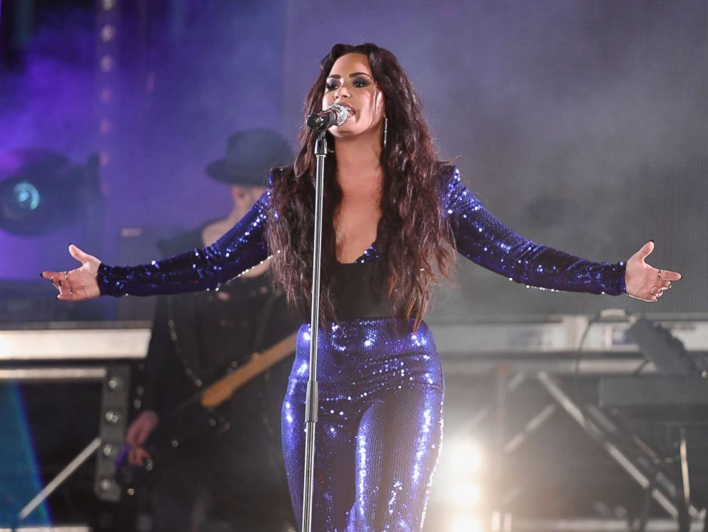 PHOTO: Demi Lovato performs onstage at Fontainebleau Miami Beach, Dec. 31, 2017, in Miami Beach, Fla.