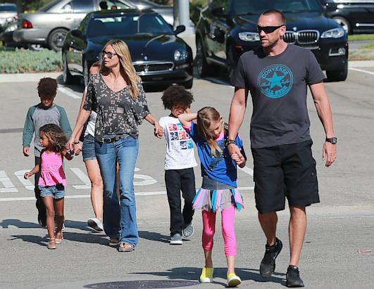  Jennifer Garner's Ocean Playdate