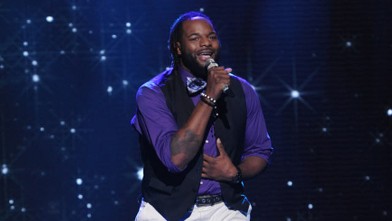 PHOTO: Jermaine Jones performs in front of the Judges on AMERICAN IDOL on February 28, 2012.