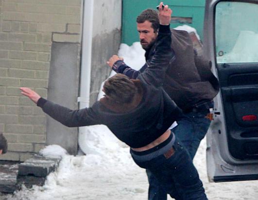 Ryan Reynolds and Scott Speedman Fight On Set
