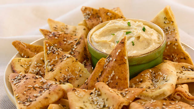 PHOTO: Hot artichoke dip