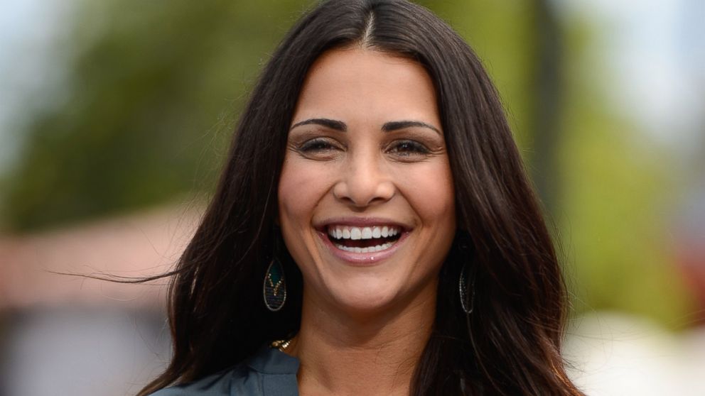 Andi Dorfman Wants To Rush Wedding Date Josh Murray Talks Babies