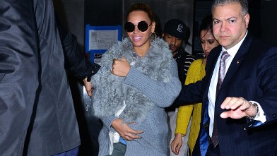 PHOTO: Beyonce Knowles and her daughter Blue Ivy Carter seen on the streets of Manhattan, March 27, 2012 in New York City.