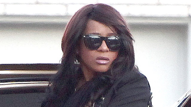 PHOTO: Bobbi Kristina entering funeral home friday