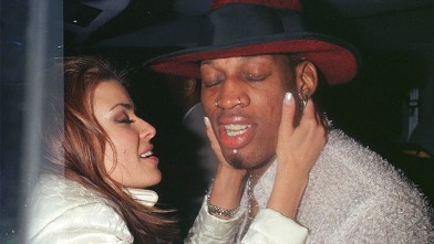 PHOTO: Carmen Electra and Dennis Rodman