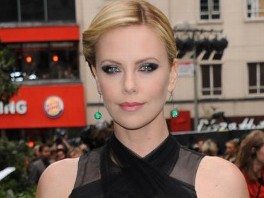 What is Claire Danes Wearing? 