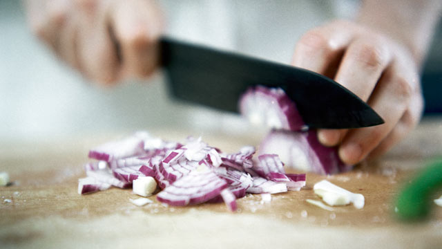 PHOTO: Chef Sara Moulton explains the easiest way to cut an onion.