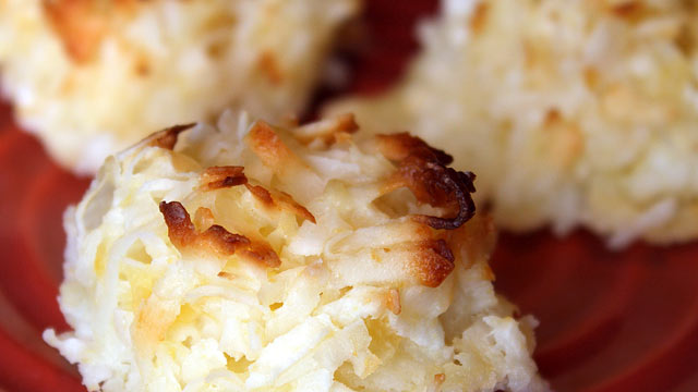 PHOTO: Coconut macaroons are shown in this file photo.