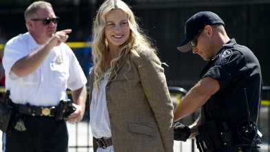 PHOTO: Police officers arrest US actress Daryl Hannah during a protest against the construction of the Keystone XL pipeline, outside the White House in Washington, DC, Aug. 30, 2011.
