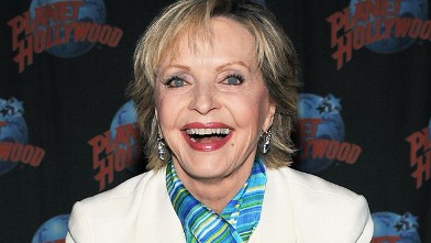 PHOTO: Florence Henderson visits Planet Hollywood Times Square for a handprint ceremony, on December 10, 2010 in New York City.