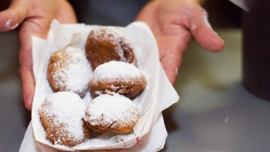 PHOTO: Deep fried Oreos.