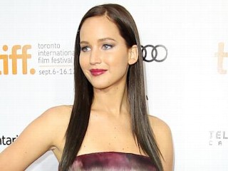 Photos: Jennifer Lawrence Shows Off Darker Hairstyle