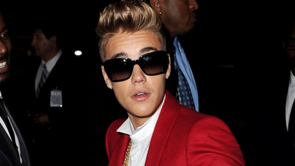 PHOTO: Singer Justin Bieber arrives at the premiere of Open Road Films "Justin Biebers Believe" at the Regal Cinemas L.A. Live on Dec. 18, 2013 in Los Angeles, Calif.
