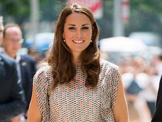 Topless Photos of Duchess Published in Ireland