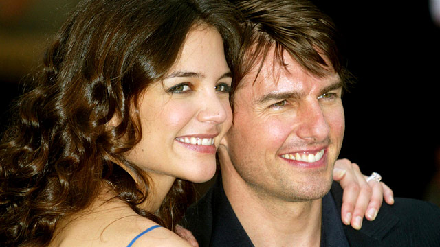 PHOTO: Katie Holmes and Tom Cruise are seen at "War of the Worlds" London Premiere at Odeon Leicester Square in London, Great Britain.