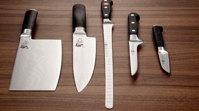 PHOTO: Sara Moulton recommends that home cooks use a 10-inch chef's knife.