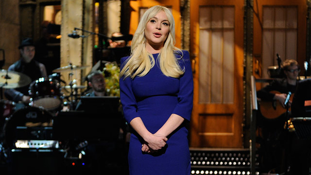 PHOTO: Lindsay Lohan appears on Saturday Night Live
