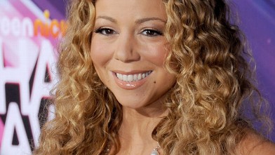 PHOTO: Actress/singer Mariah Carey arrives at the TeenNick HALO Awards at The Hollywood Palladium on November 17, 2012 in Los Angeles, California.
