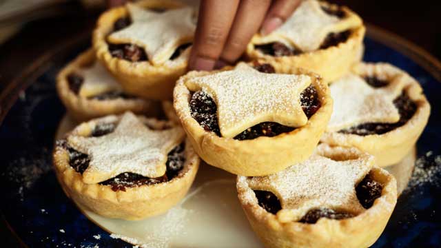 PHOTO: Mincemeat pie is made with meat, beef fat, fruit and spices.
