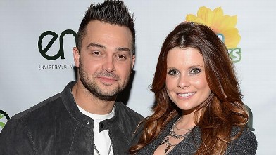 PHOTO: Professional baseball player Nick Swisher and actress JoAnna Garcia Swisher attend Celebrities and the EMA Help Green Works Launch New Campaign at Sur Restaurant, Jan. 23, 2013, in Los Angeles.