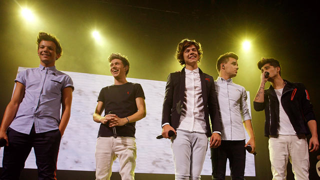 PHOTO: Left to right; Louis Tomlinson, Niall Horan, Harry Styles, Liam Payne and Zayn Malik of One Direction perform on stage at The Roundhouse, Sept. 20, 2012 in London, United Kingdom.