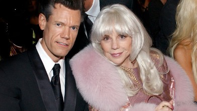 PHOTO: Randy Travis and Elizabeth Travis, are seen at the 46th Annual Grammy Awards, Los Angeles, Feb, 8, 2004.