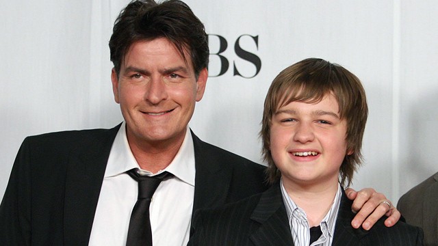 PHOTO: Charlie Sheen, left, and Angus T. Jones pose in the press room at the 35th Annual Peoples Choice Awards held at the Shrine Auditorium, Jan. 7, 2009 in Los Angeles, CA.