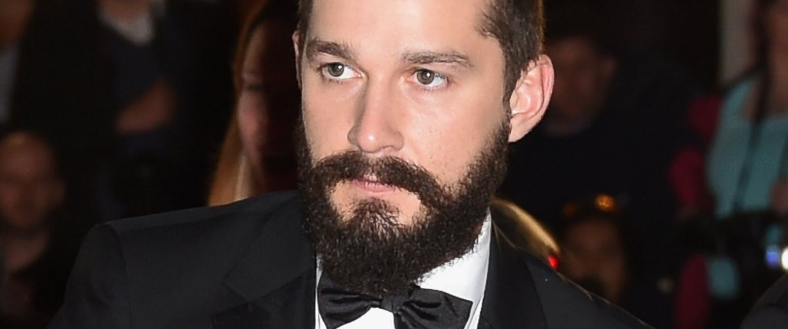 shia-labeouf-reveals-his-manipulative-relationship-with-his-father