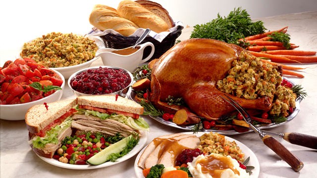 gty_thanksgiving_meal_jp_111110_wg.jpg