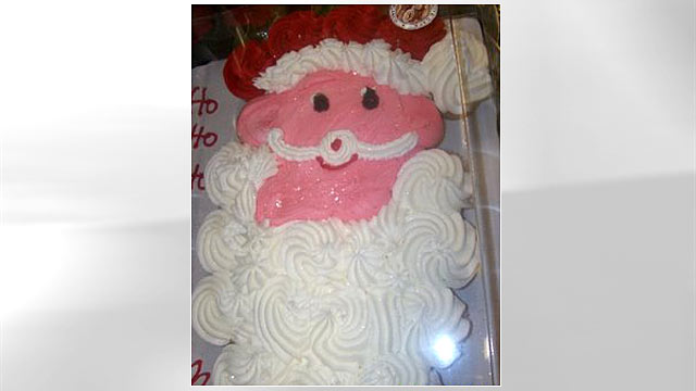 PHOTO: A scary santa cake from CakeWrecks.com is shown here.