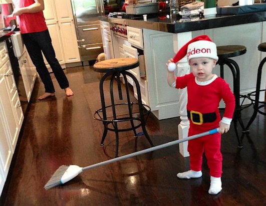Neil Patrick Harris' Son Shows His Xmas Spirit